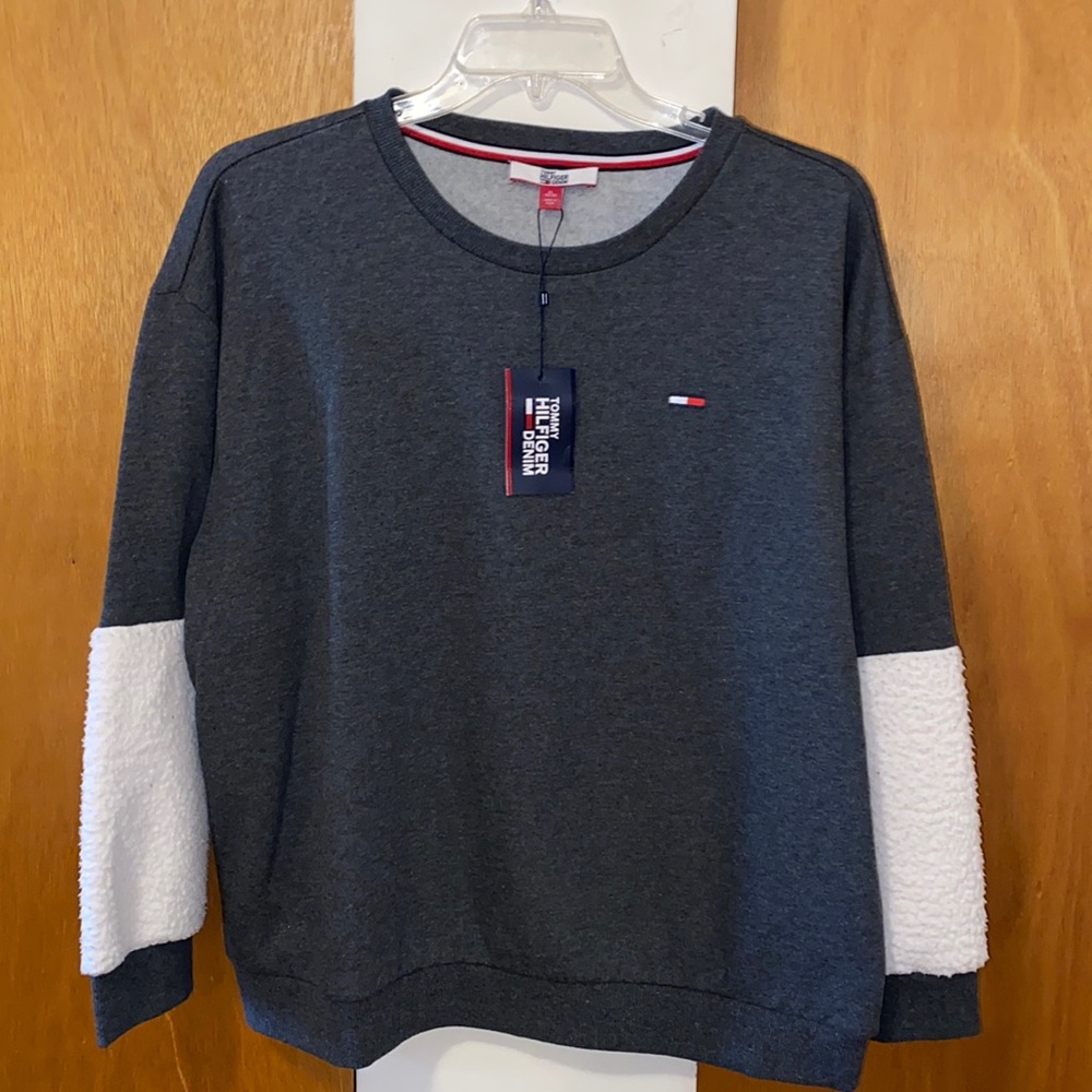🔘NWT Tommy Hilfiger Denim Sweatshirt w/Sherpa